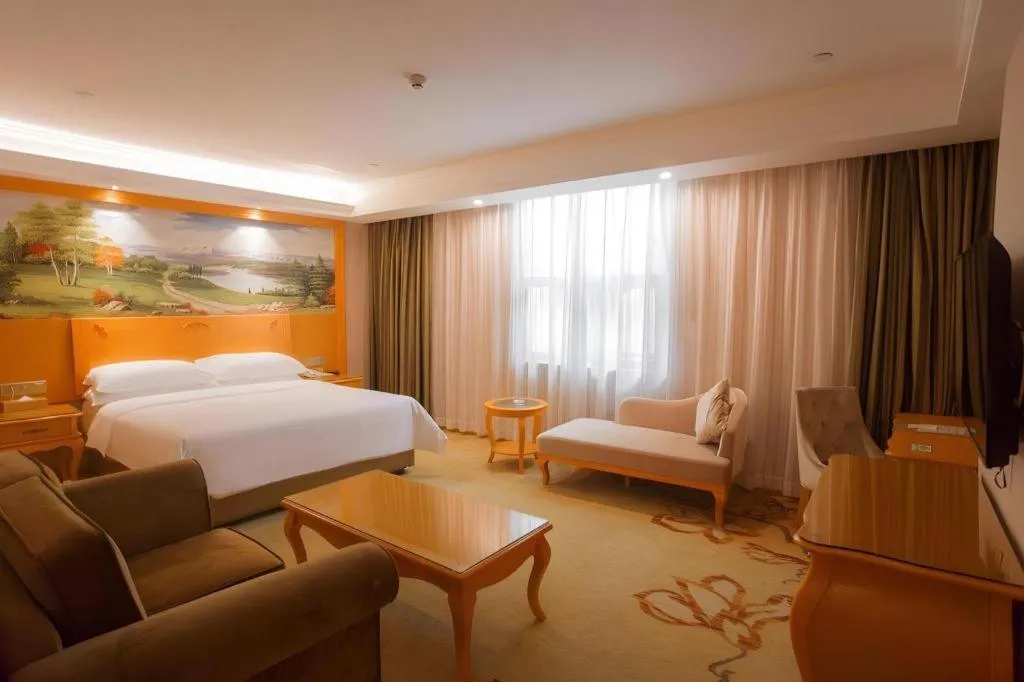 Bed in Vienna Hotel Guangdong Boluo Fu Mountain Scenic Spot