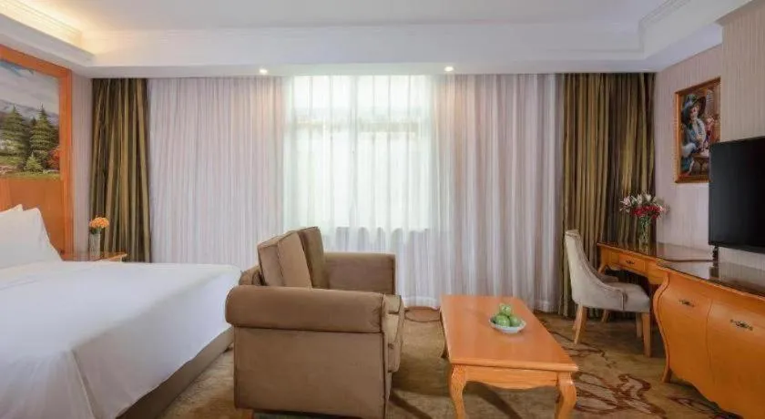 Bed in Vienna Hotel Guangdong Boluo Fu Mountain Scenic Spot