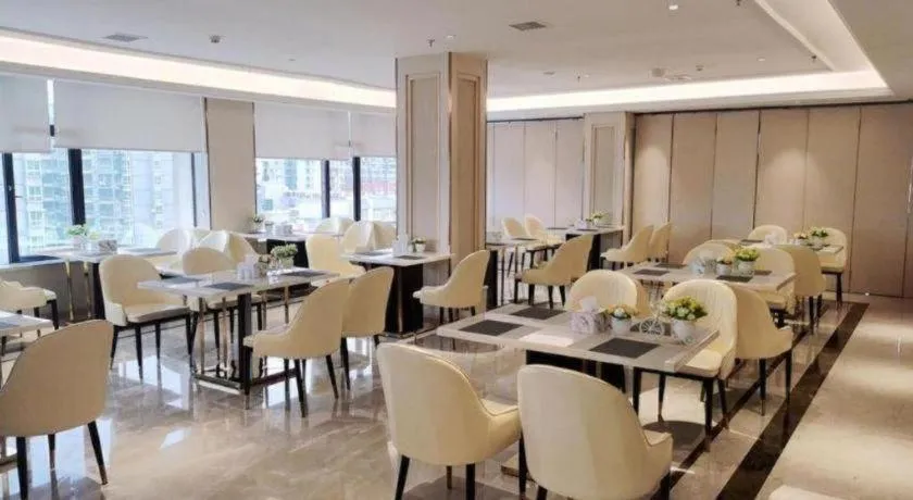 Vienna Hotel Jiangxi Ganzhou Ningdu Bus Station