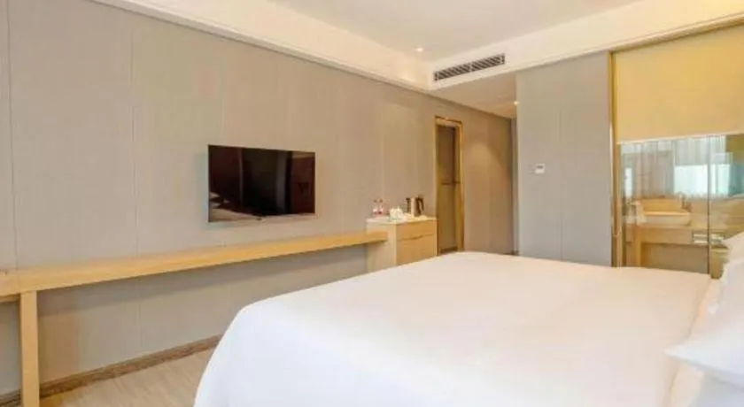 Bed in Vienna Hotel Zhuhai Huafashangdu Nanping Science Industrial Park