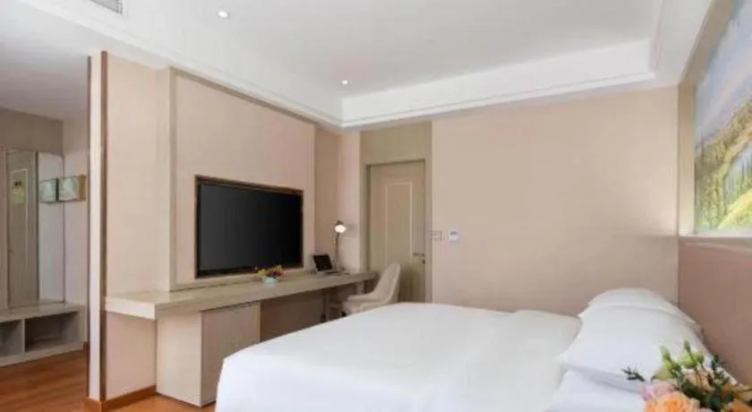 Bed in Vienna Hotel Beijing Changping Metro Station