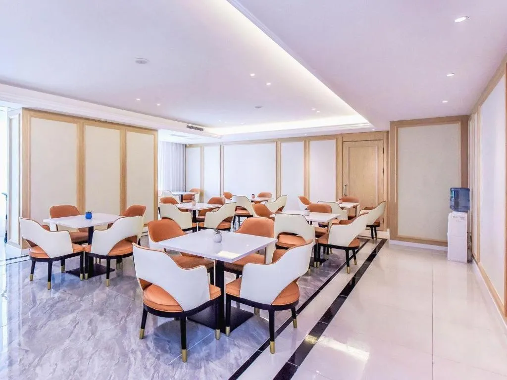 Vienna Hotel Sichuan Hejiang Yangtze River Bridge