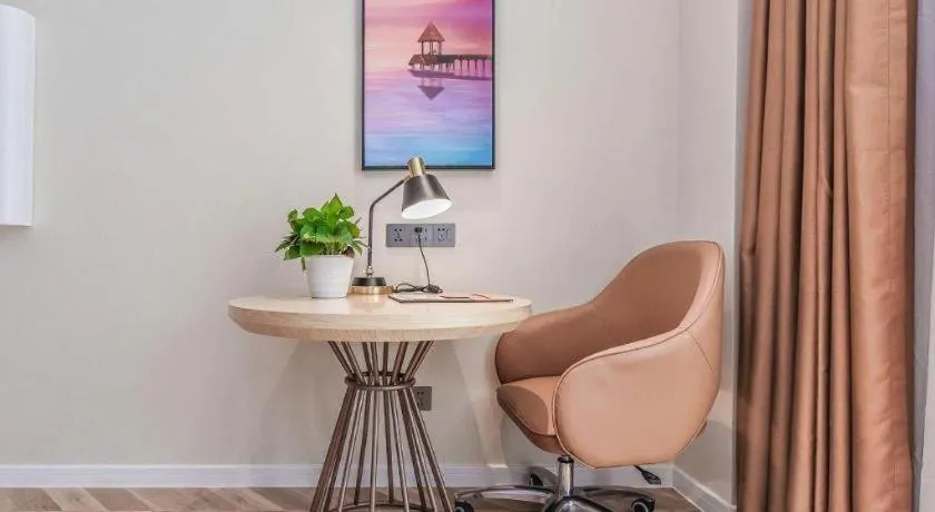 Vienna Hotel Sichuan Hejiang Yangtze River Bridge