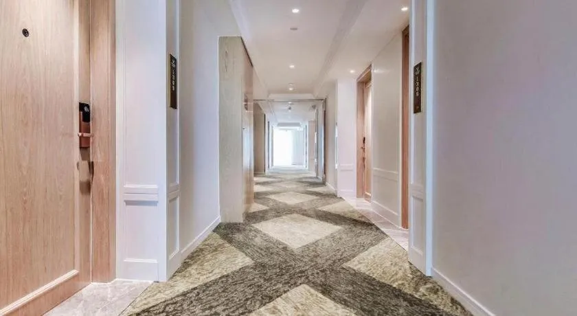 Vienna Hotel Sichuan Hejiang Yangtze River Bridge