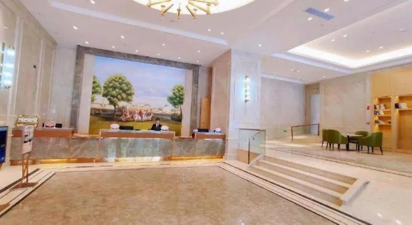 Vienna Hotel Sichuan Hejiang Yangtze River Bridge