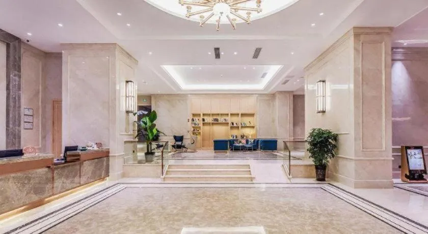 Vienna Hotel Sichuan Hejiang Yangtze River Bridge