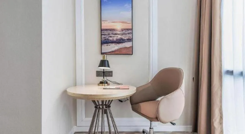 Vienna Hotel Sichuan Hejiang Yangtze River Bridge