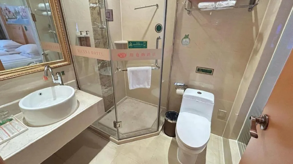 Vienna Hotel Guangxi Beiliu Passenger Station