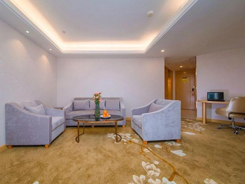 Vienna Hotel Wuhan Wenhua Avenue Jiangxia Keting Metro Station