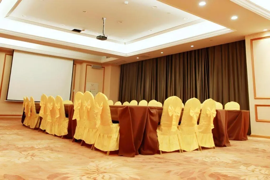 Vienna Hotel Anhui Bengbu Guzhen Railway Station