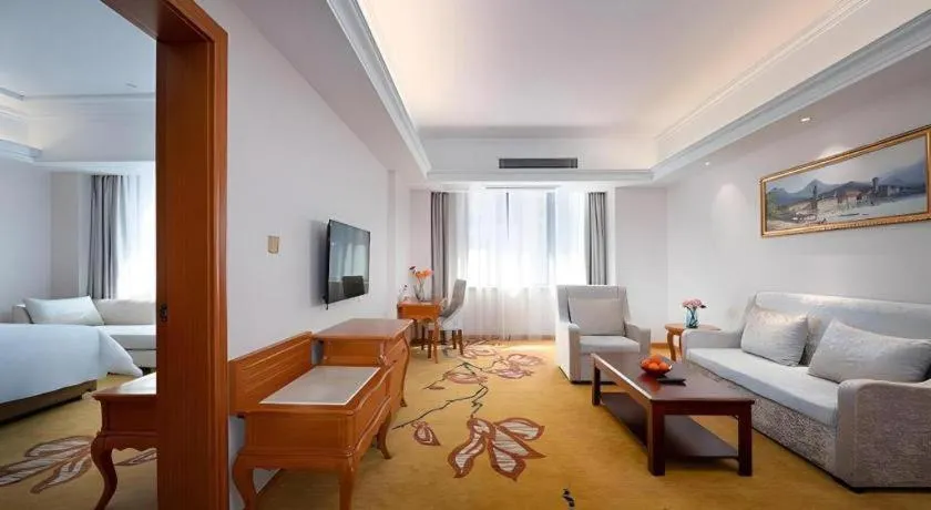 Vienna Hotel Anhui Bengbu Guzhen Railway Station