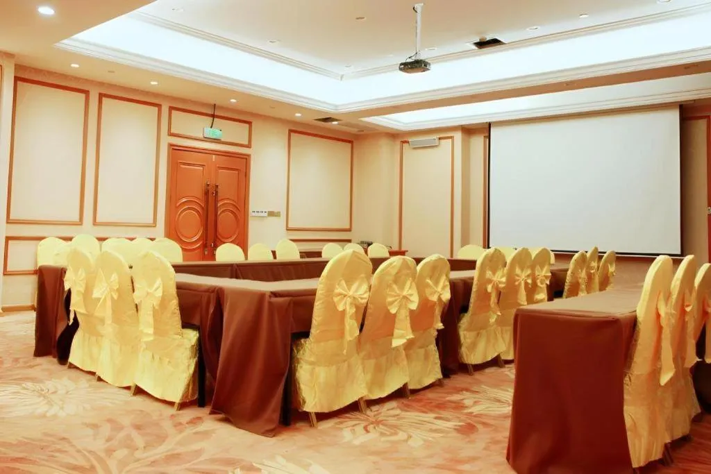 Vienna Hotel Anhui Bengbu Guzhen Railway Station