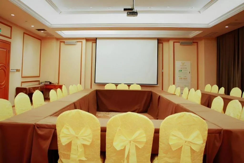 Vienna Hotel Anhui Bengbu Guzhen Railway Station