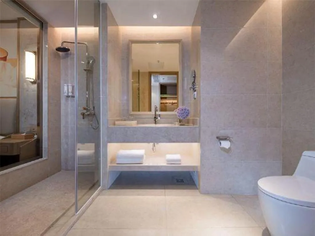 Vienna Hotel Xinfeng West High-Speed Railway Station