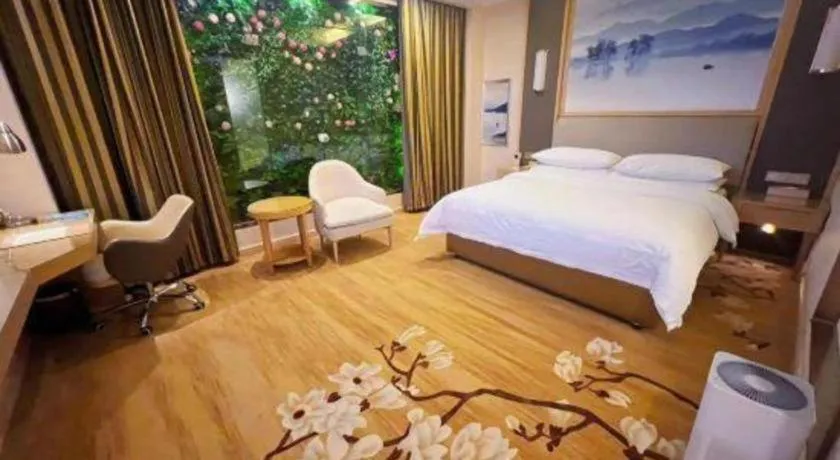 Bed in Vienna Hotel Tianjin Binhai International Airport Free Trade Zone
