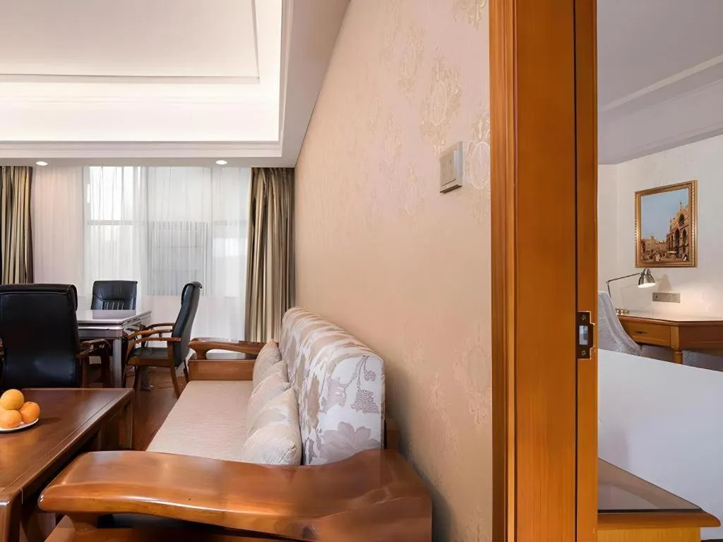 Vienna Hotel Hunan Shaoyang South Railway Station