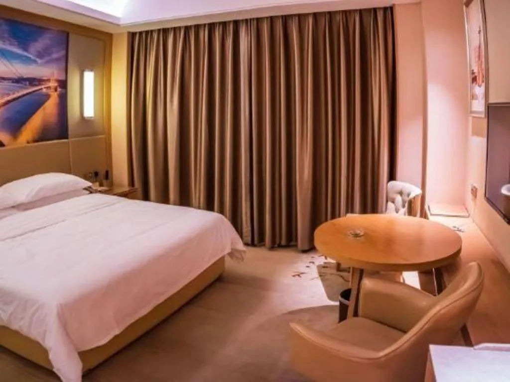 Bed in Venus International Hotel Guangdong Meizhou Fengshun Huamao Hot-Spring