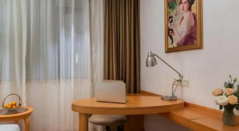 Vienna Hotel Guangdong Foshan Wenhua North Road