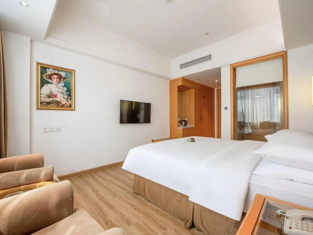 Bed in Vienna Hotel Guangdong Foshan Wenhua North Road
