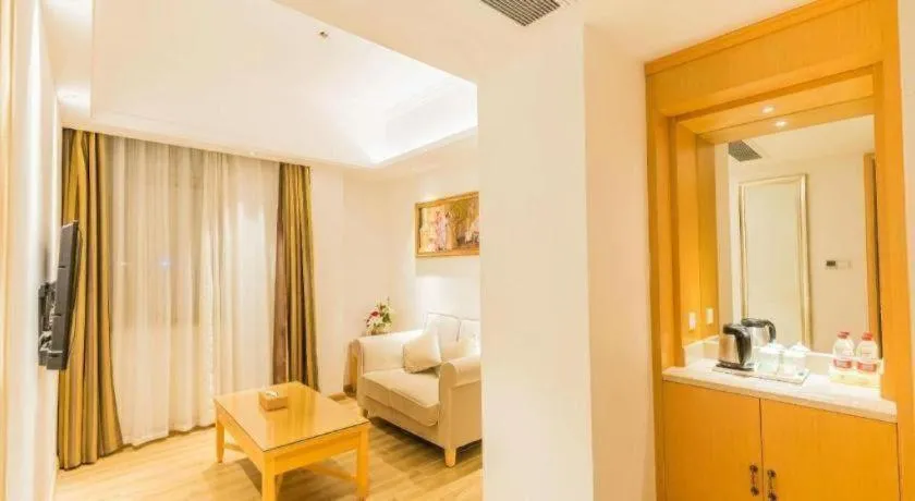 Bed in Vienna Hotel Guangdong Foshan Wenhua North Road