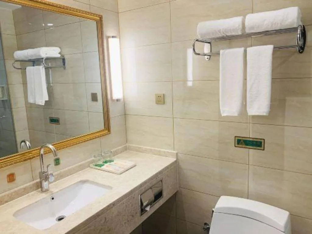 Vienna Hotel Zhengzhou Fengchan Road Fortune Plaza