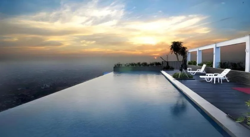 Horison Ultima Semarang