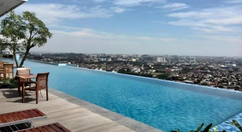 Horison Ultima Semarang