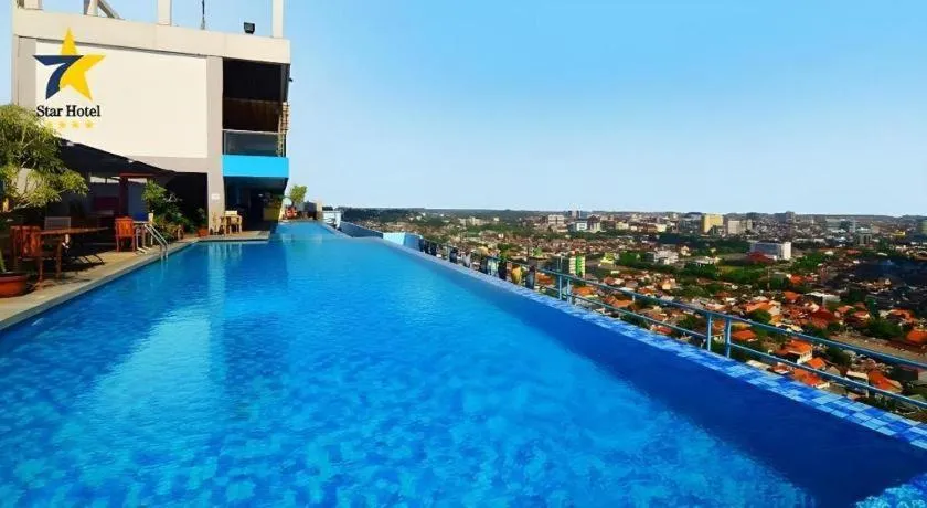 Horison Ultima Semarang