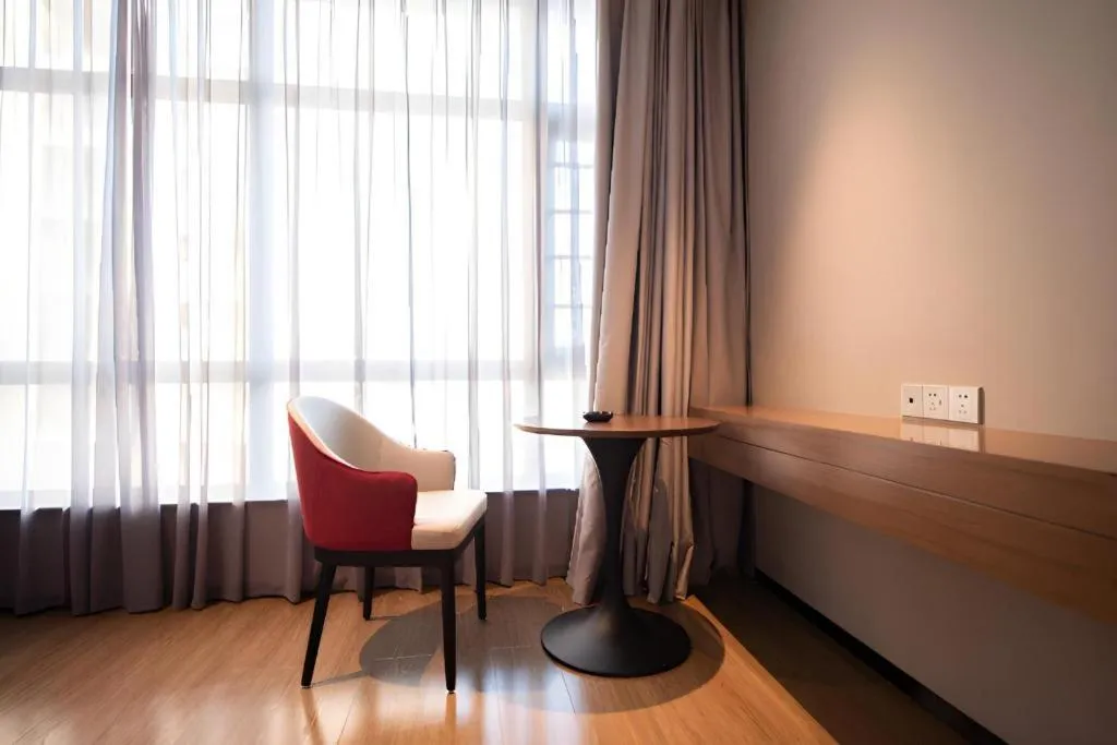 Borrman Hotel Baise High-speed Railway Station Hengning Plaza