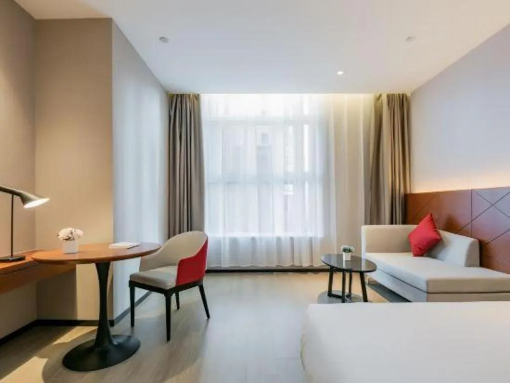 Bed in Borrman Hotel Xi'an North High-speed Railway Station