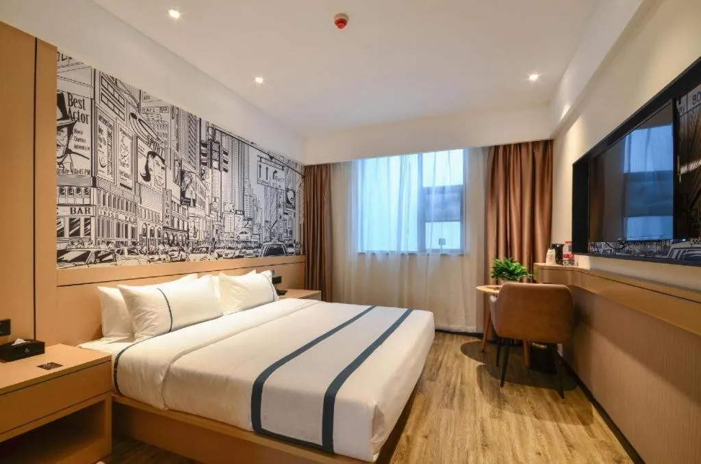 Bed in City Comfort Inn Jingzhou Fantawild Shashi Middle School