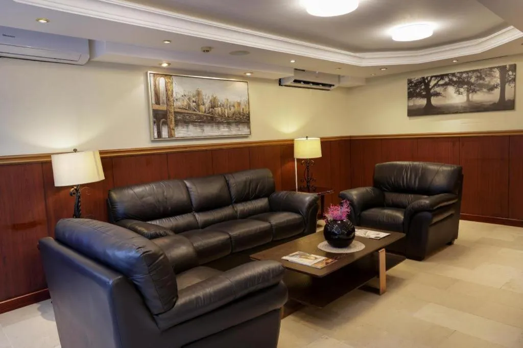 Click Grand Hotel - Bur Dubai