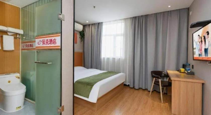 Bed in Shell Hotel Shnaghai Beiqiao Metro Station