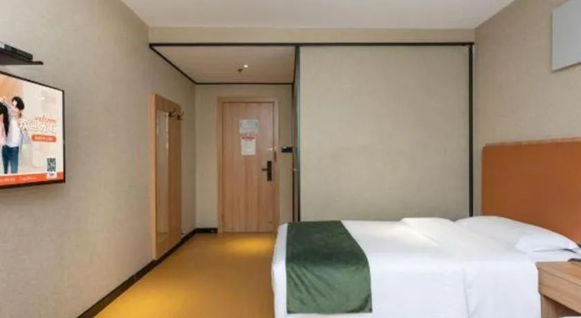 Bed in Shell Hotel Shnaghai Beiqiao Metro Station