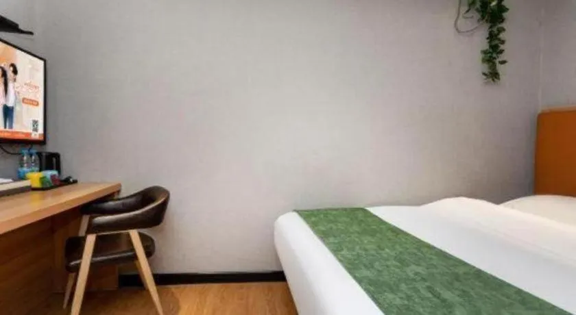 Bed in Shell Hotel Shnaghai Beiqiao Metro Station