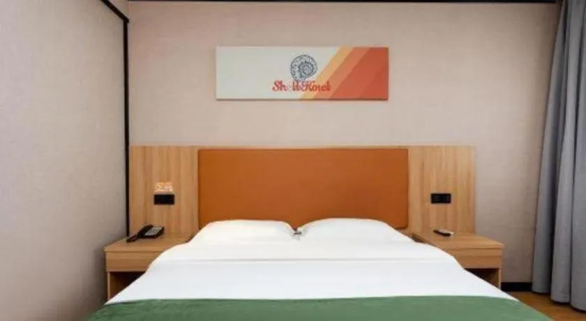 Bed in Shell Hotel Shnaghai Beiqiao Metro Station