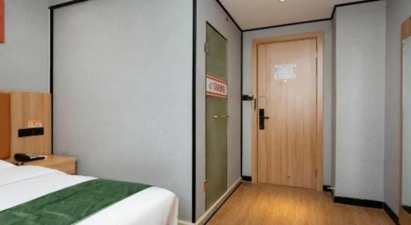 Bed in Shell Hotel Shnaghai Beiqiao Metro Station