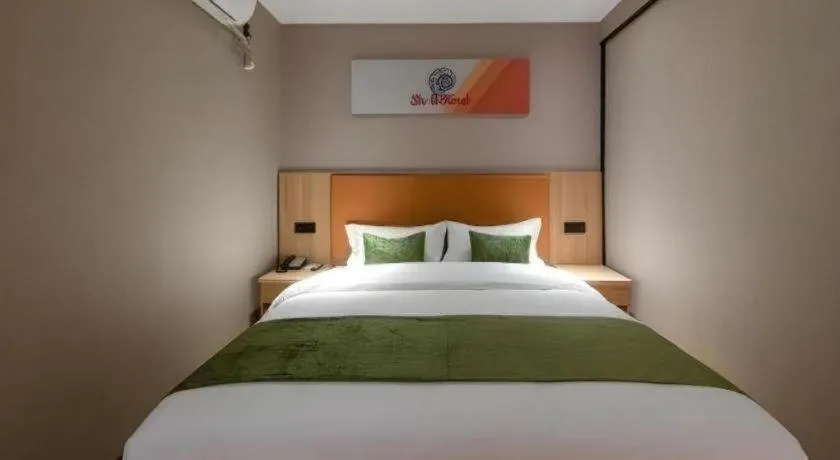 Bed in Shell Hotel Shnaghai Beiqiao Metro Station