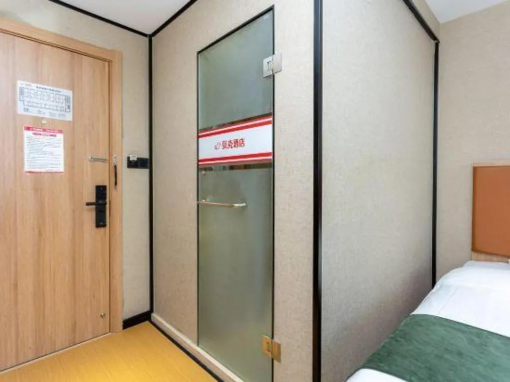 Bed in Shell Hotel Shnaghai Beiqiao Metro Station