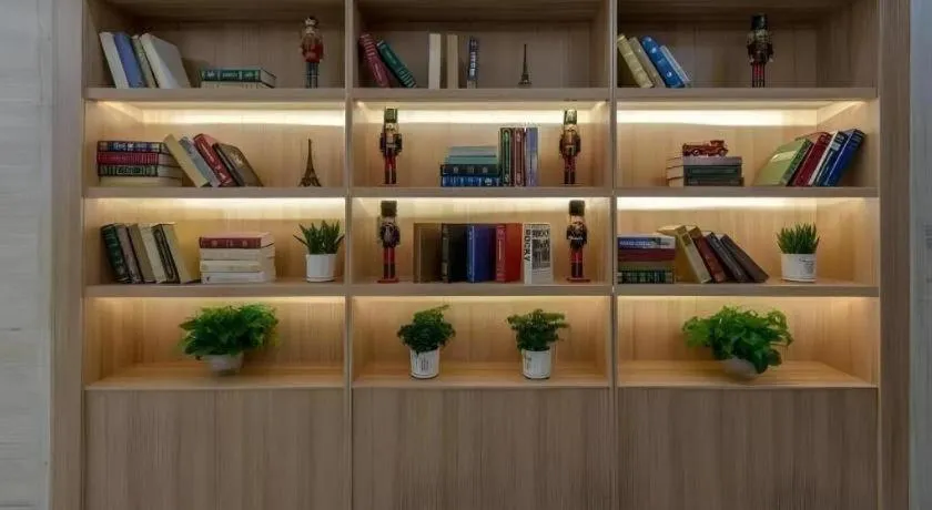 Shell Hotel Shnaghai Beiqiao Metro Station