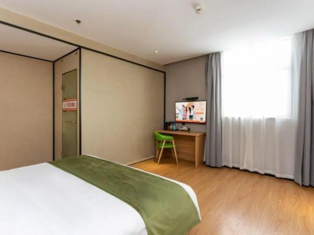 Bed in Shell Hotel Shnaghai Beiqiao Metro Station