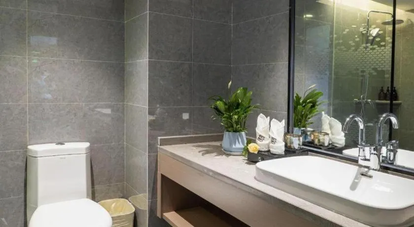 GreenTree Eastern Chongqing Yangjiaping Pedestrian Street Mixc Hotel