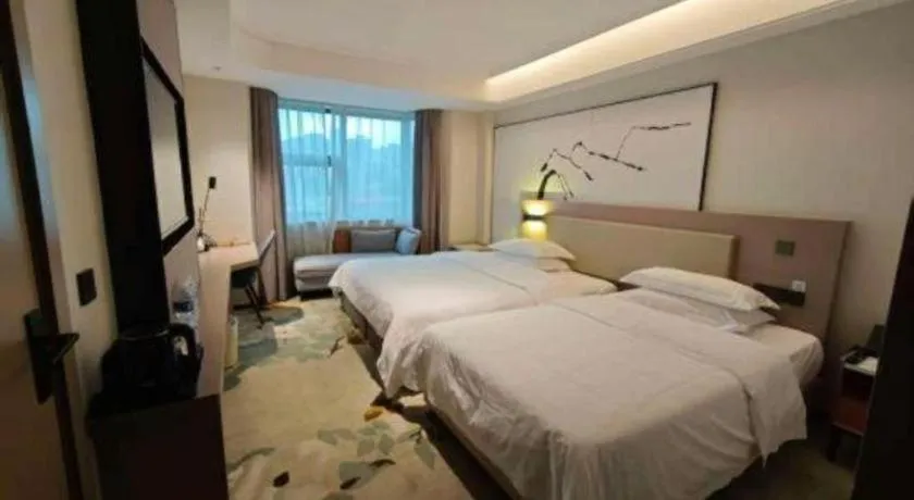 Bed in GreenTree Eastern Chongqing Yangjiaping Pedestrian Street Mixc Hotel