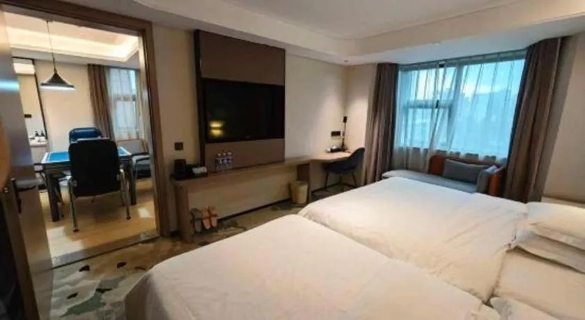 Bed in GreenTree Eastern Chongqing Yangjiaping Pedestrian Street Mixc Hotel