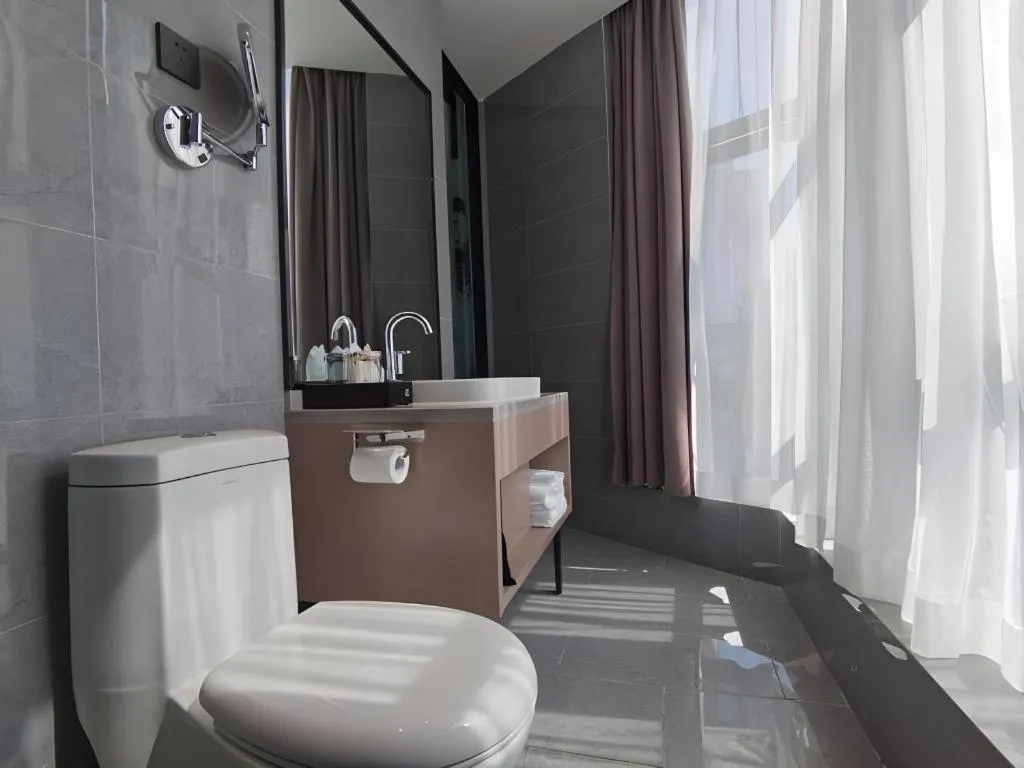 GreenTree Eastern Chongqing Yangjiaping Pedestrian Street Mixc Hotel