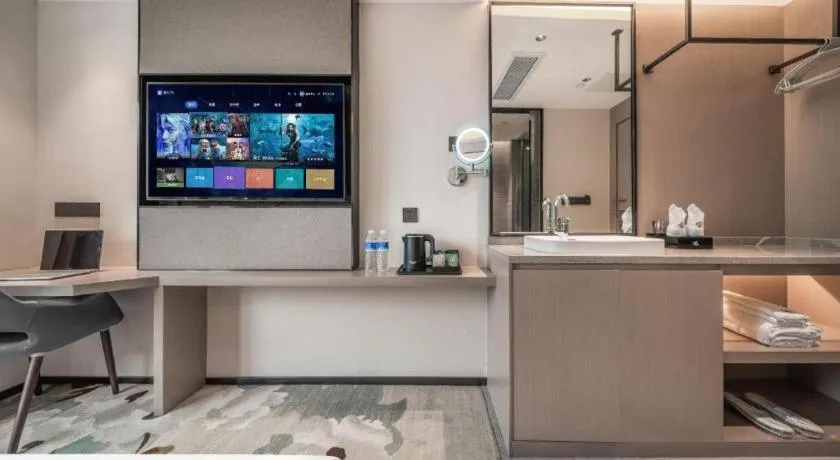 GreenTree Eastern Chongqing Yangjiaping Pedestrian Street Mixc Hotel