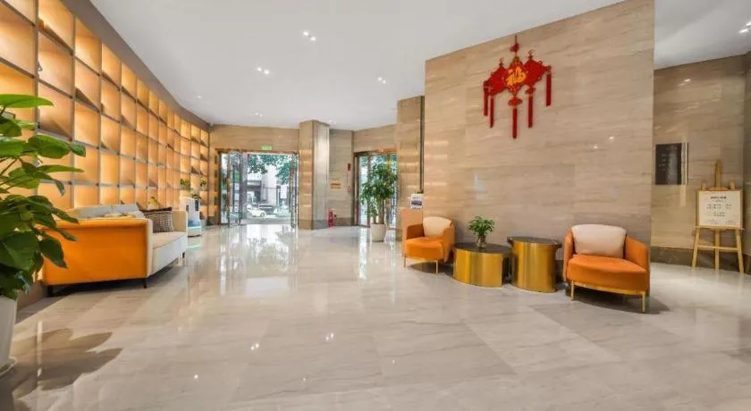 GreenTree Eastern Chongqing Yangjiaping Pedestrian Street Mixc Hotel