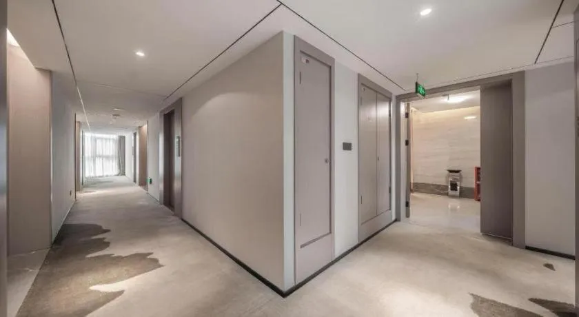 GreenTree Eastern Chongqing Yangjiaping Pedestrian Street Mixc Hotel