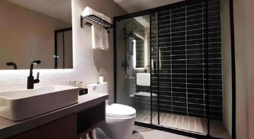 Green Tree Inn Luoyang Fenghuang Mansion Mudan Square Metro Station