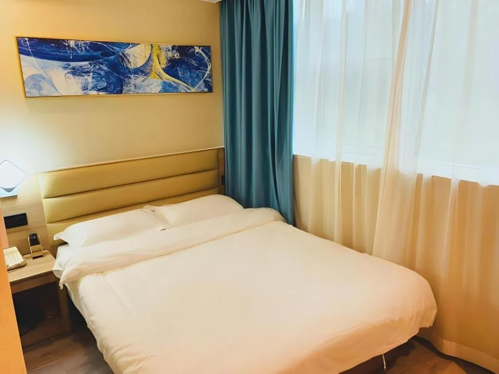 Bed in Green Tree Inn Nanjing Xinjiekou Wangfu Avenue